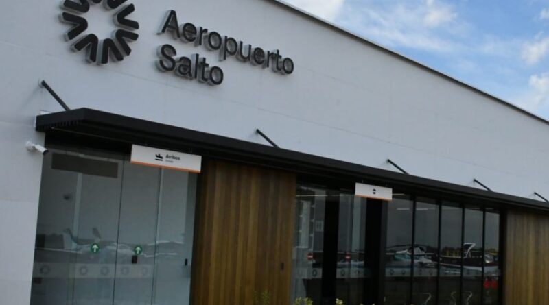 Aeropuerto Salto