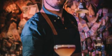 Columna de Mario Mengües en Radio Viva