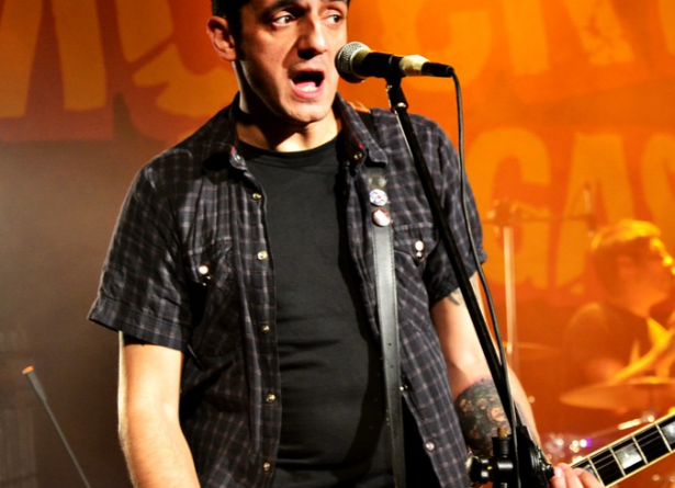 Hugo Llamarada Diaz de Trotsky en Pura Vida