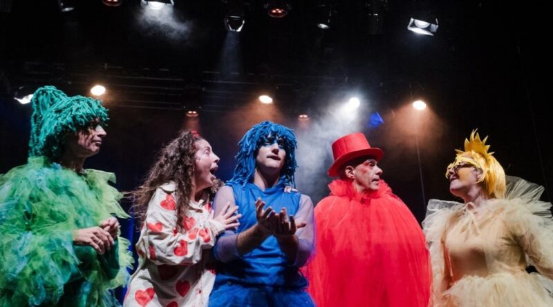 El rojo orgulloso obra de teatro en MACA