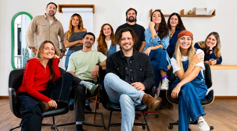 Agencia de Marketing de Influencers Pooshlo en Radio Viva