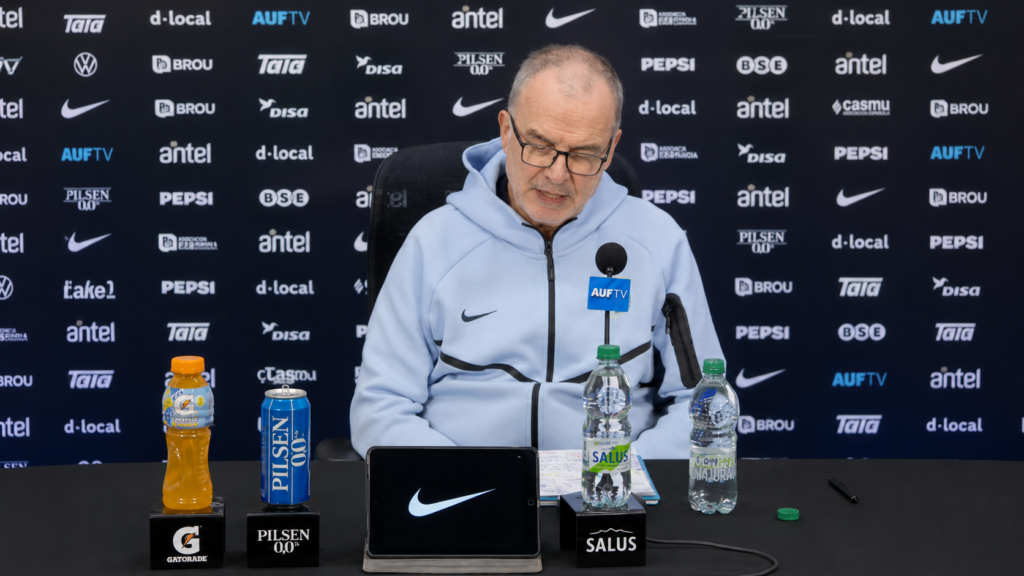 Bielsa en Conferencia de prensa lunes junio