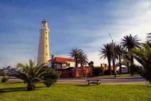 Faro punta del este