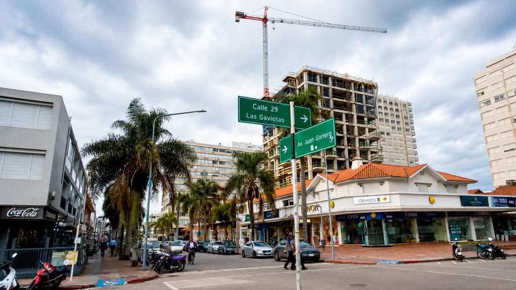 Construcciones en Gorlero Península