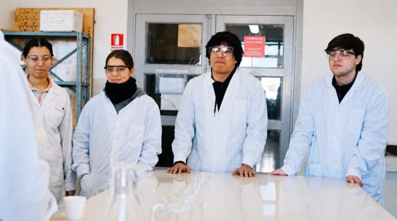 Estudiantes Mundial Química
